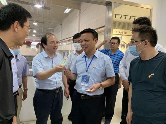 Jiangsu Provincial Federation of Trade Unions visited Huaxin